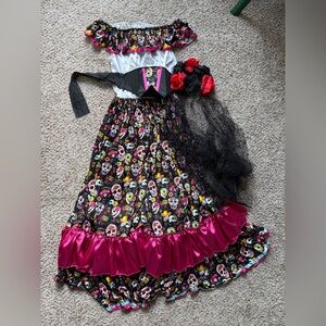 Halloween/Day of the Death Catherine Dress and Veil with face tattoos. As New!
